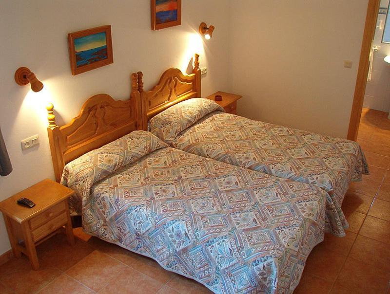 Hostal Las Acacias Los Canos De Meca Pokoj fotografie