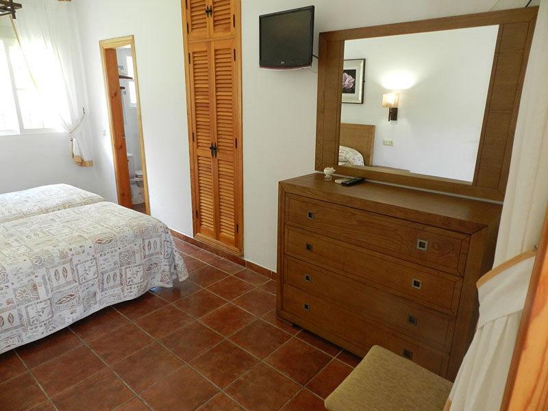 Hostal Las Acacias Los Canos De Meca Exteriér fotografie