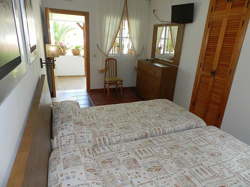 Hostal Las Acacias Los Canos De Meca Exteriér fotografie